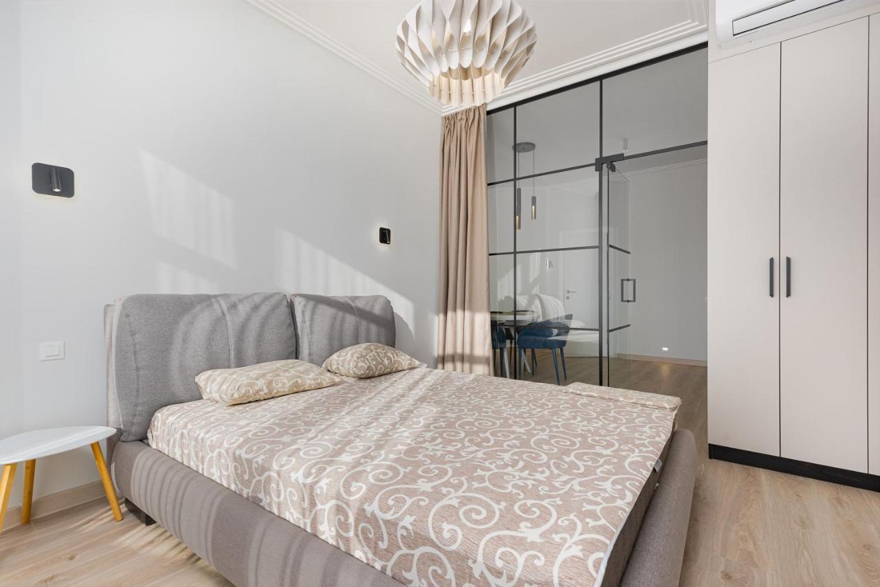 Sea Symphony 3-Bedrooms Apartment Odessa Dış mekan fotoğraf